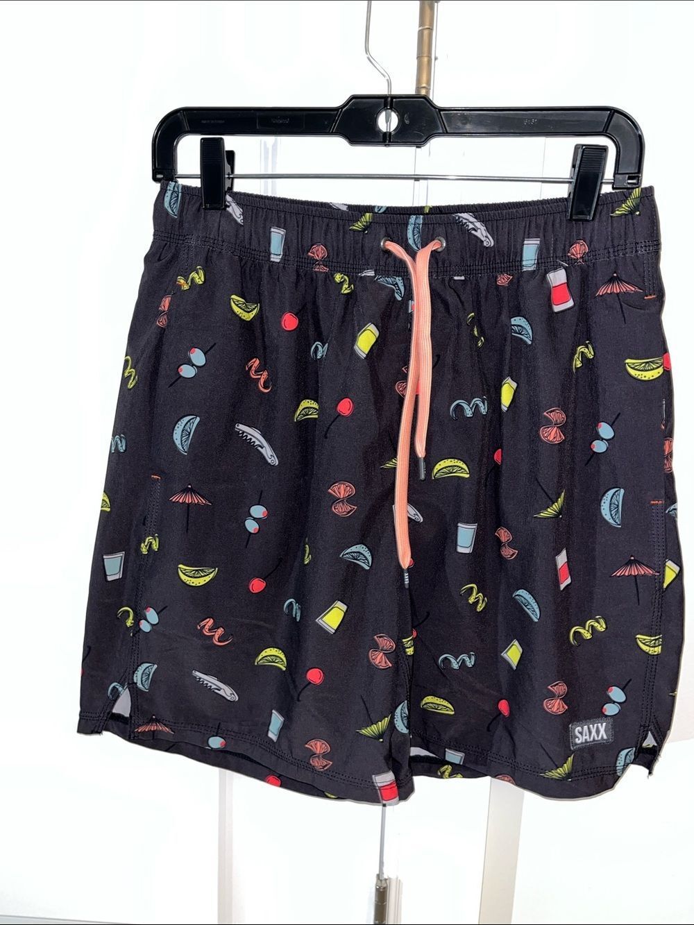 SAXX Oh Buoy 2N1 Cocktail Bartender friend Beach Bar Swim Shorts M cooling liner